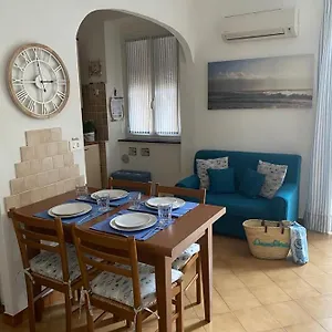 la-casa-di-via-musso.hotelitalianriviera.com/