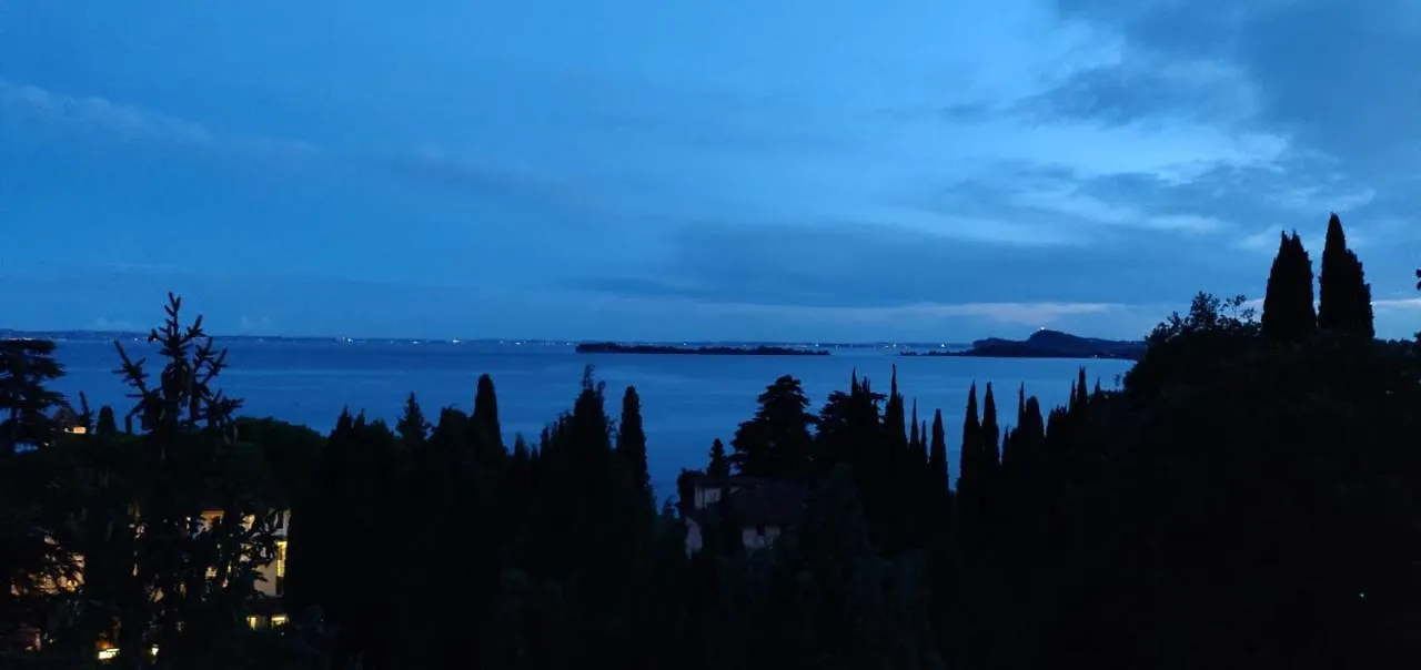 House Of Music Apartment Gardone Riviera